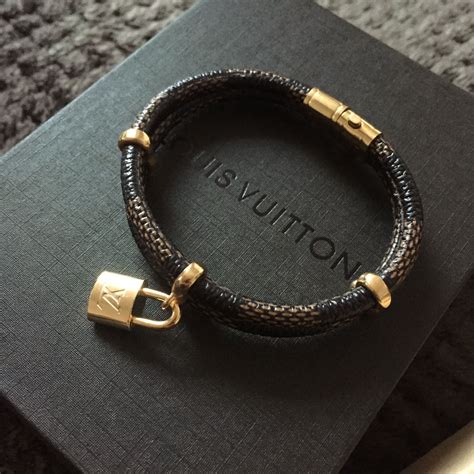 braccialetto louis vuitton uomo|louis vuitton bracelets men.